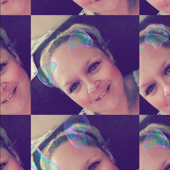 Meet your Posher, Nina - Picture 1 of 1